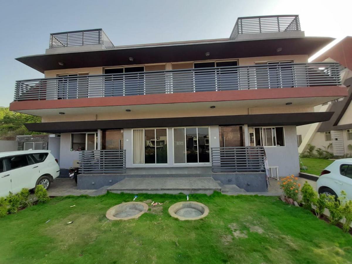 3Bhk Luxury Villa Near Della Adventure Lonavala Bagian luar foto
